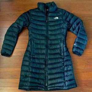 Black down North Face jacket coat